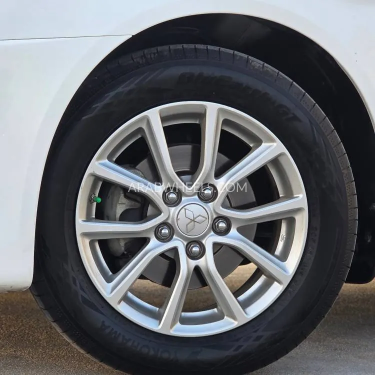 ميتسوبيشي لانسر 2017 for Sale in الشارقة Image-17