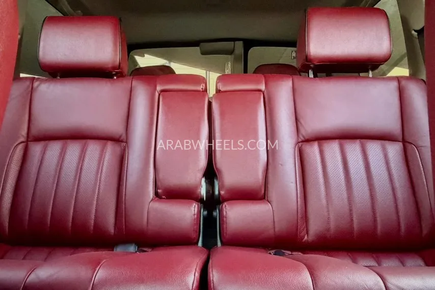 Nissan Patrol 2023 for Sale in Sharjah Image-5