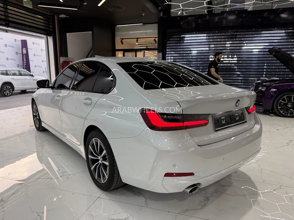 بي إم دبليو الفئة الثالثة 2025 for Sale in دبي Image-6