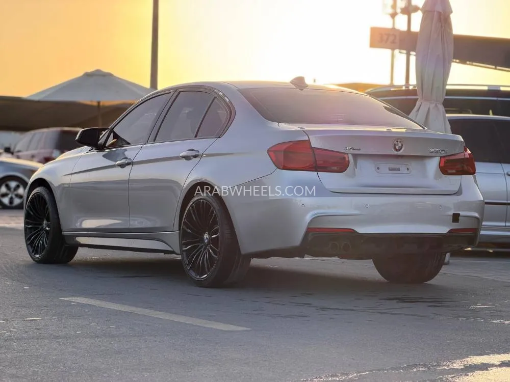 بي إم دبليو الفئة الثالثة 2017 for Sale in الفجيرة Image-5