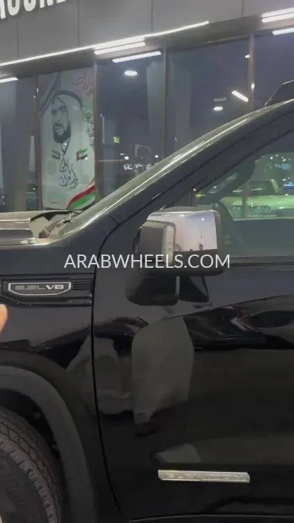 GMC Sierra 2023 for Sale in Abu Dhabi Image-4