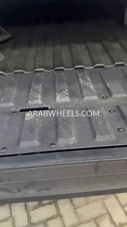 GMC Sierra 2023 for Sale in Abu Dhabi Image-16