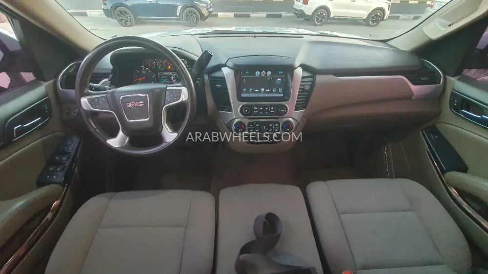 جي إم سي يوكون إكس إل 2017 for Sale in الشارقة Image-4