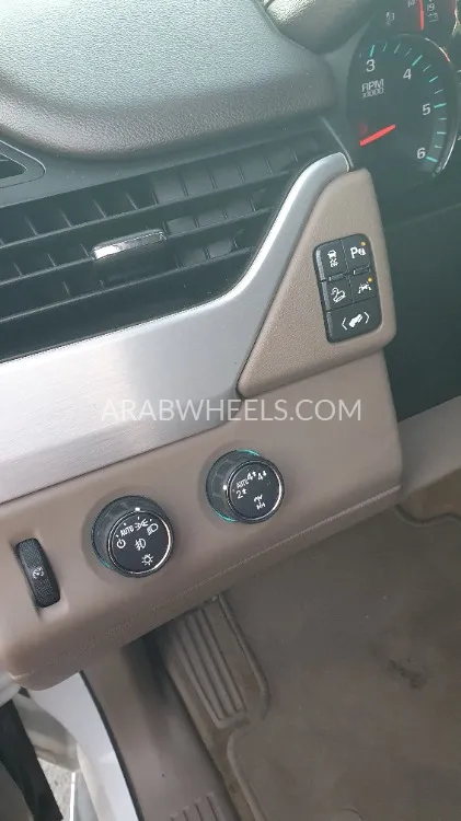 جي إم سي يوكون إكس إل 2017 for Sale in الشارقة Image-3