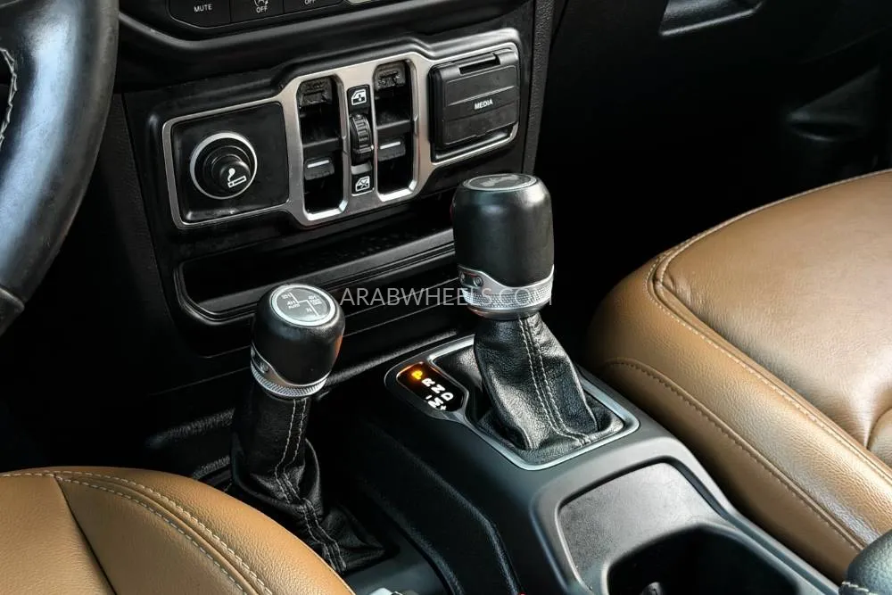Jeep Wrangler 2021 for Sale in Dubai Image-14