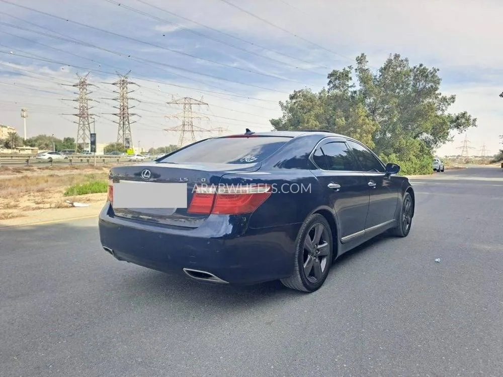 لكزس LS 2007 for Sale in الشارقة Image-5