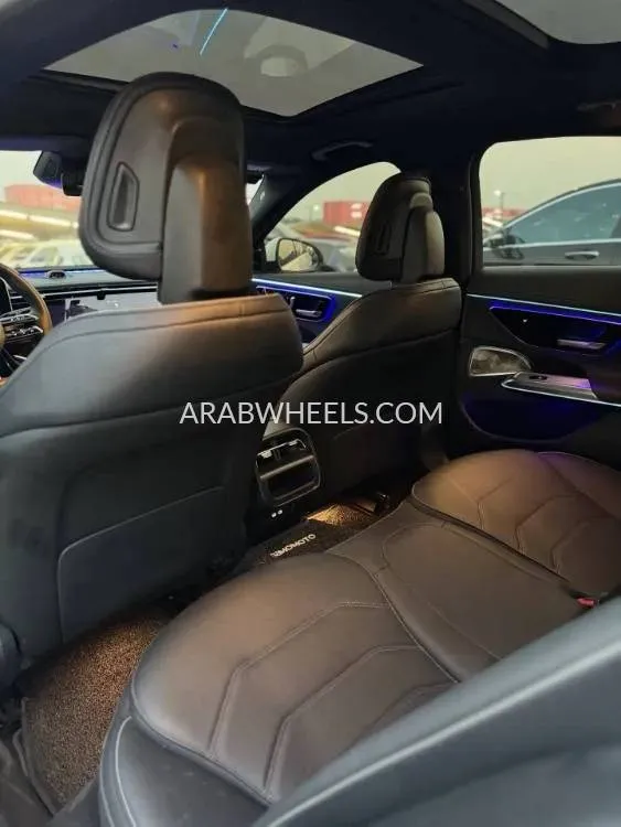 مرسيدس بنز كلاس E 2024 for Sale in الشارقة Image-10
