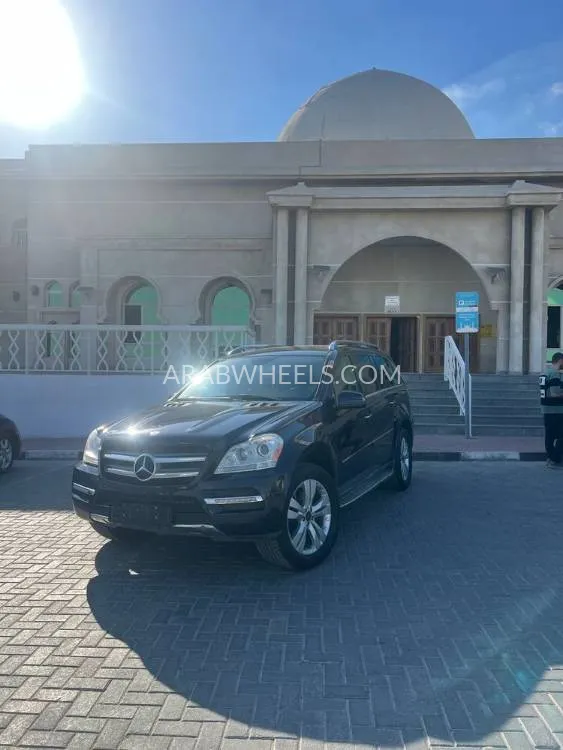 Mercedes Benz GL Class 2012 for Sale in Ajman Image-2