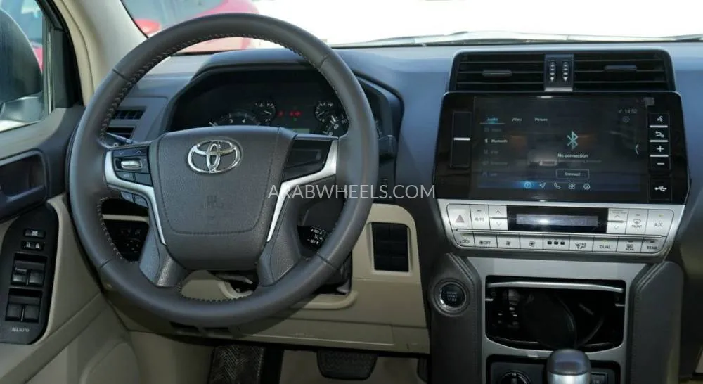 تويوتا لاند كروزر برادو 2023 for Sale in دبي Image-16