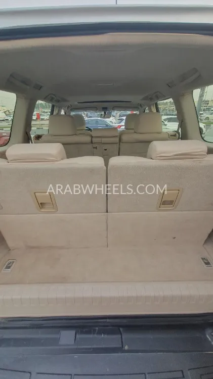Toyota Land Cruiser Prado 2012 for Sale in Sharjah Image-7