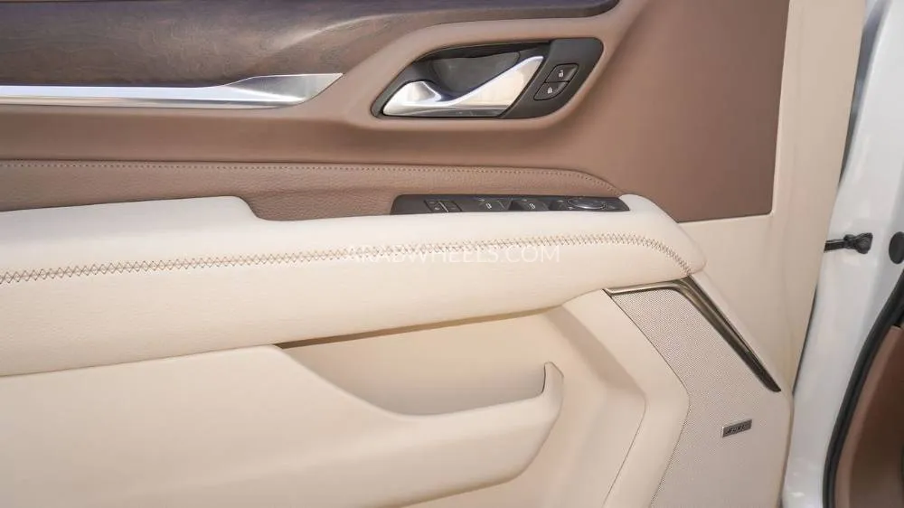 جي إم سي يوكون 2024 for Sale in الشارقة Image-9