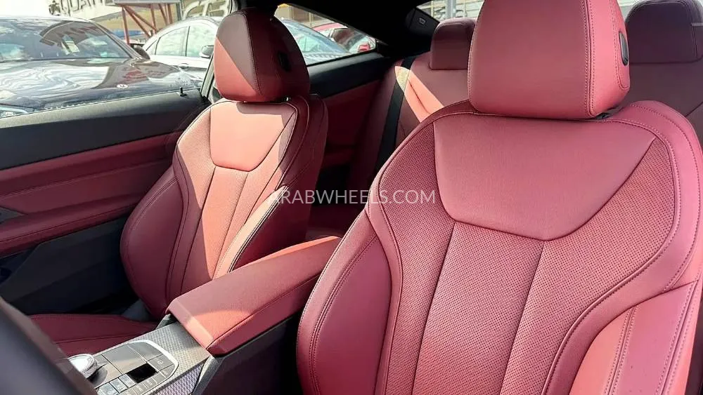 بي إم دبليو الفئة الرابعة 2026 for Sale in دبي Image-4