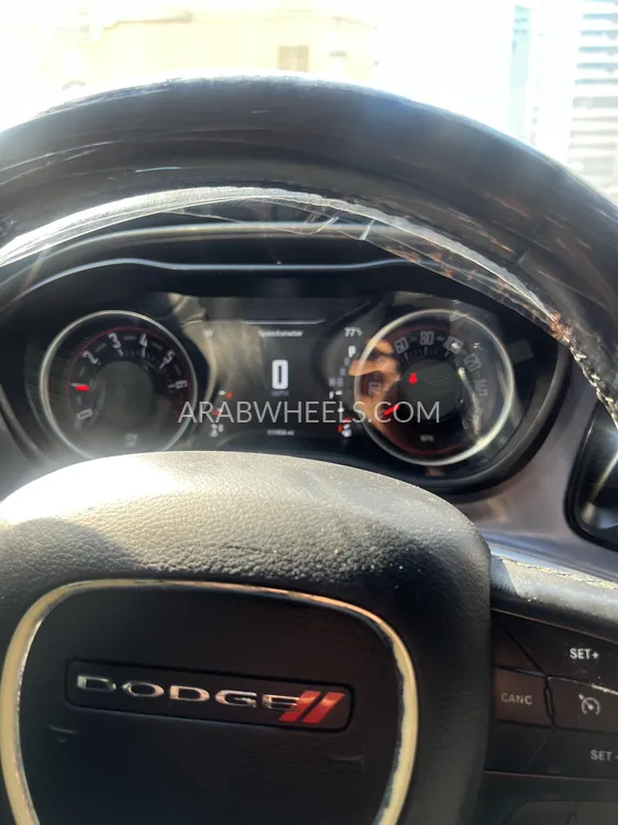 Dodge Challenger 2019 for Sale in Sharjah Image-4