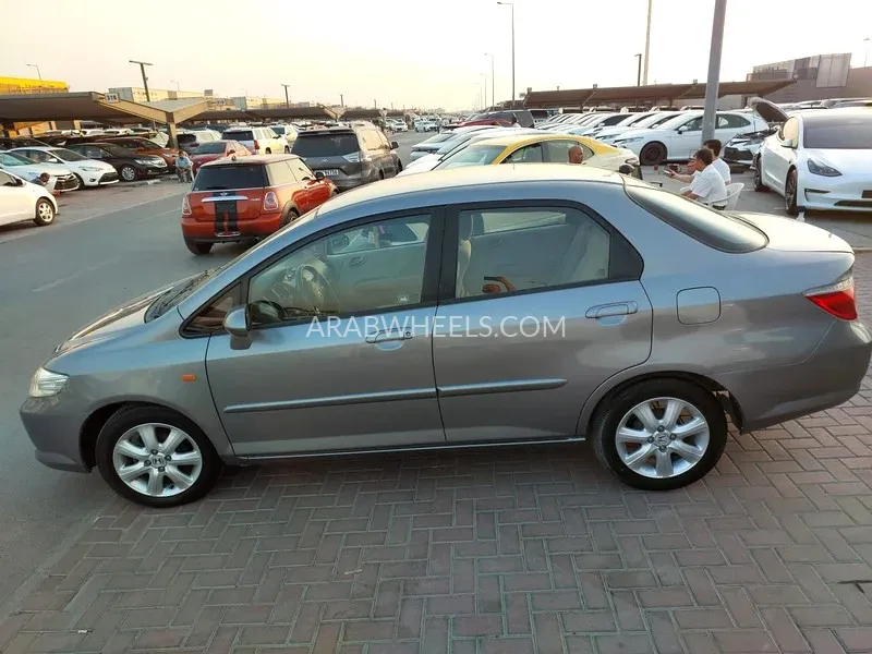 Honda City 2006 for Sale in Sharjah Image-9