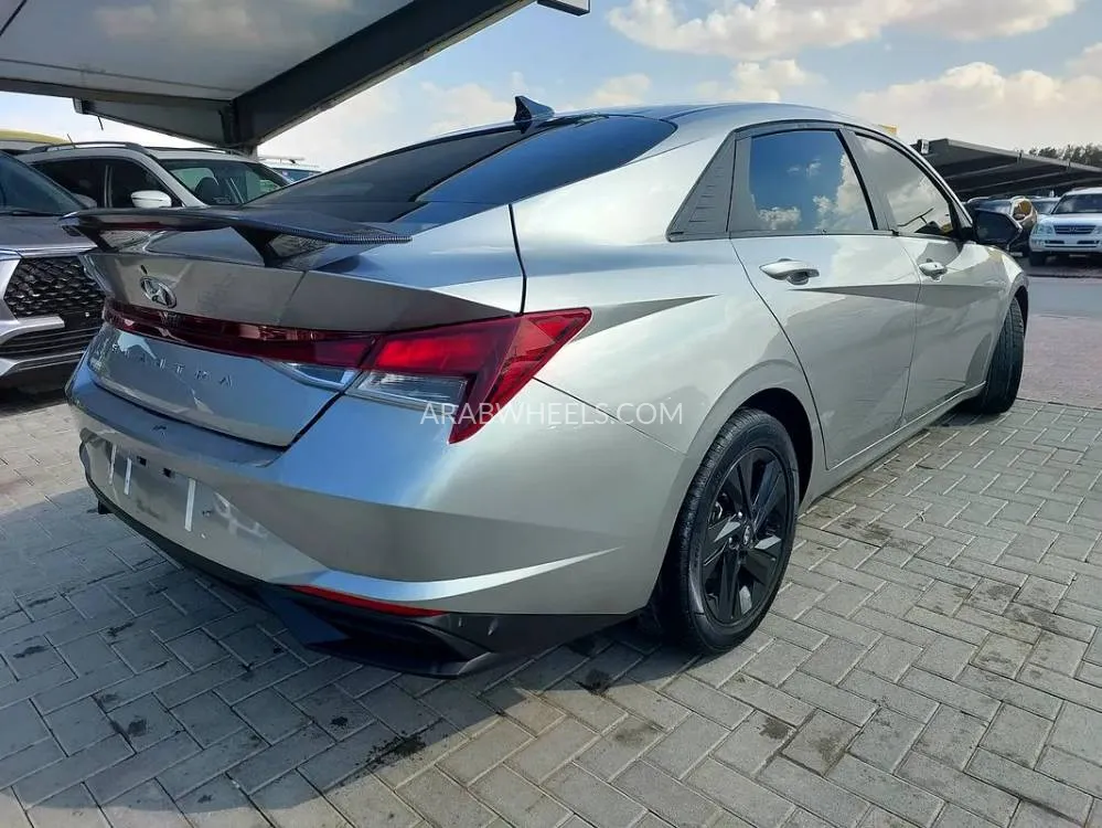 هيونداي إلنترا 2021 for Sale in الشارقة Image-2