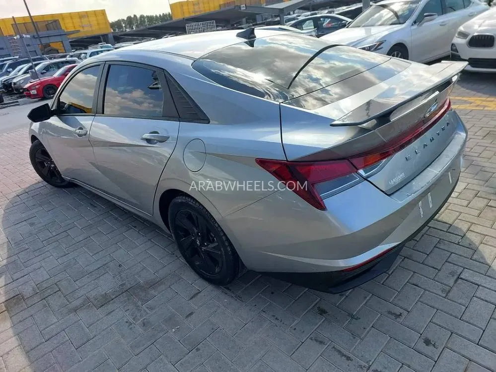 هيونداي إلنترا 2021 for Sale in الشارقة Image-16