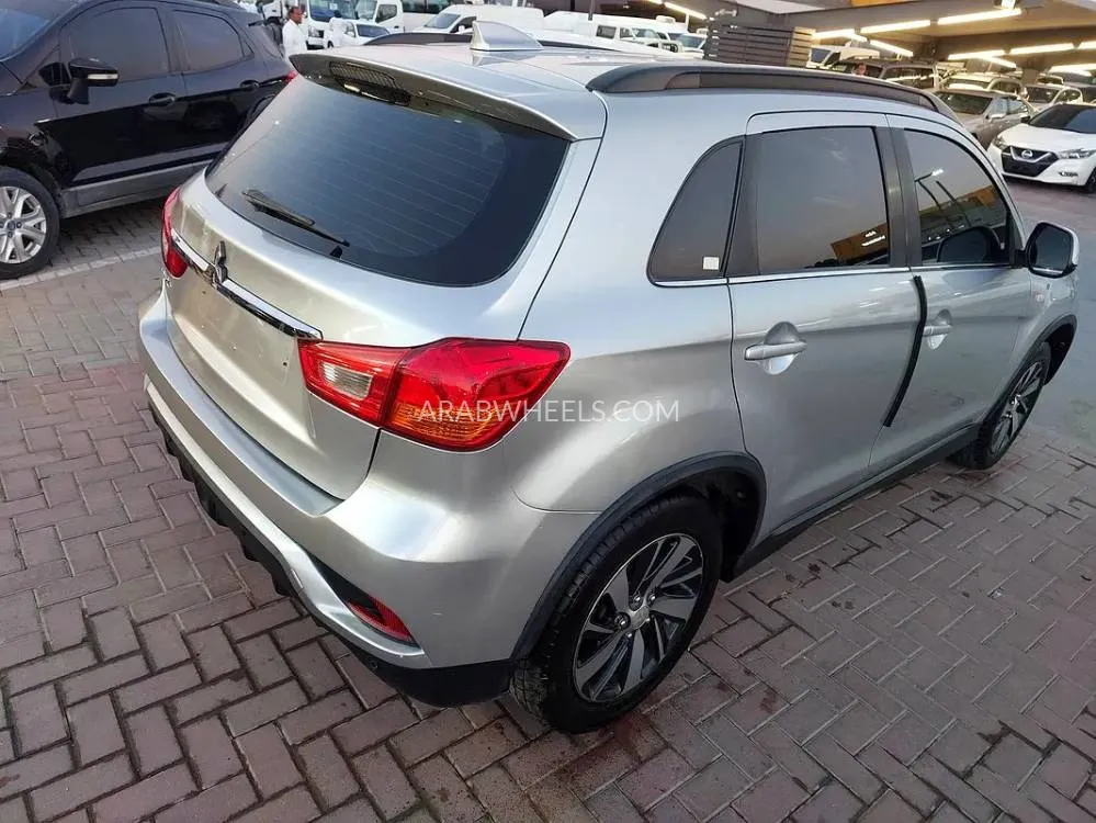 ميتسوبيشي ASX 2018 for Sale in الشارقة Image-17