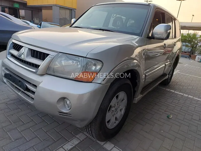 ميتسوبيشي باجيرو 2007 for Sale in الشارقة Image-6