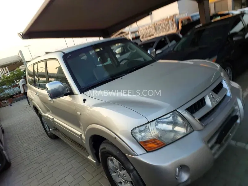 ميتسوبيشي باجيرو 2007 for Sale in الشارقة Image-13