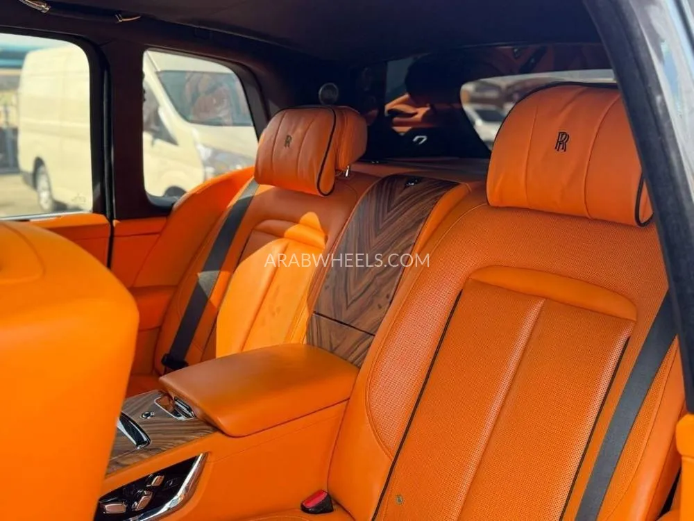 Rolls Royce Cullinan 2019 for Sale in Dubai Image-15