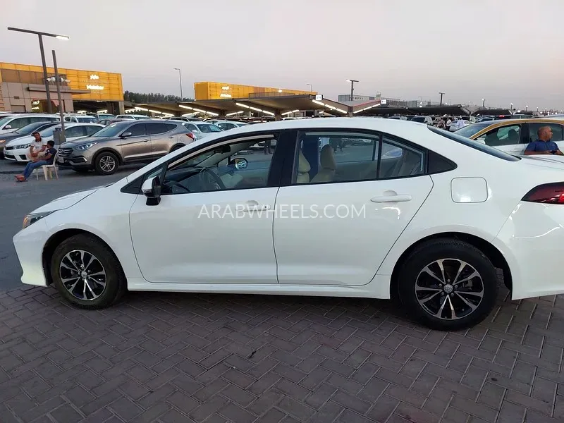تويوتا كورولا 2020 for Sale in الشارقة Image-16
