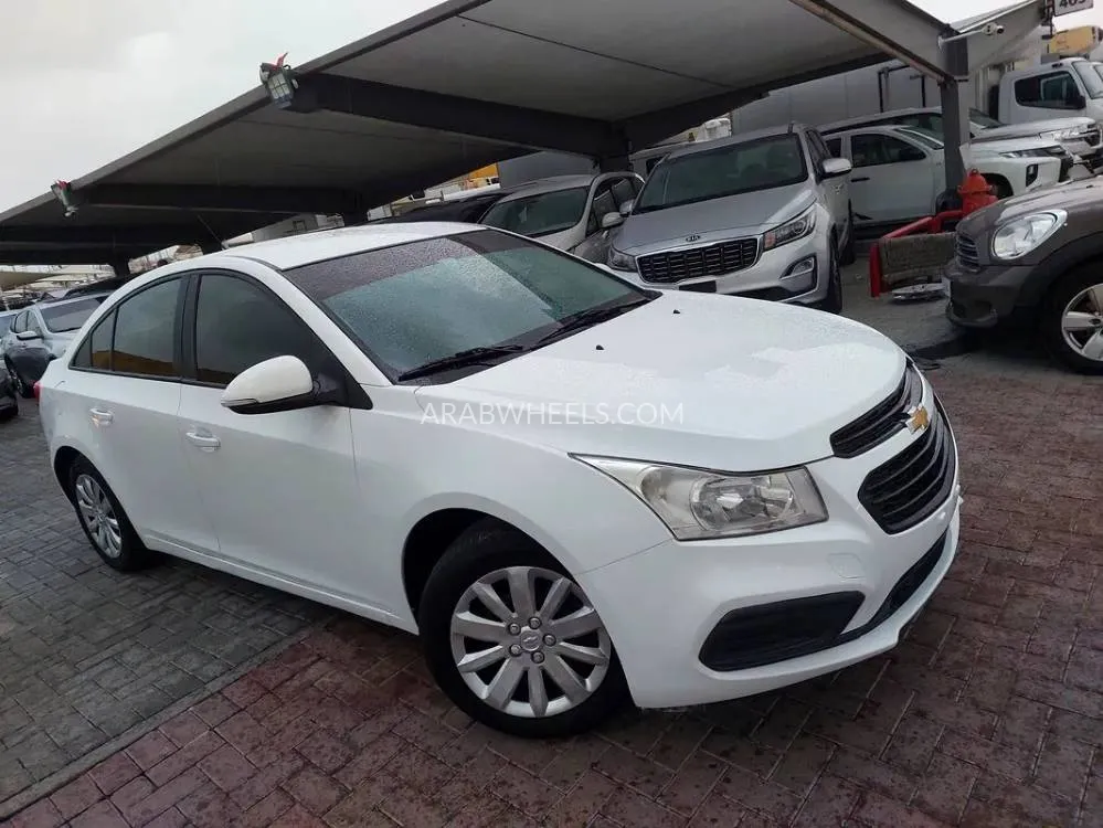 Chevrolet Cruze 2017 for Sale in Sharjah Image-17