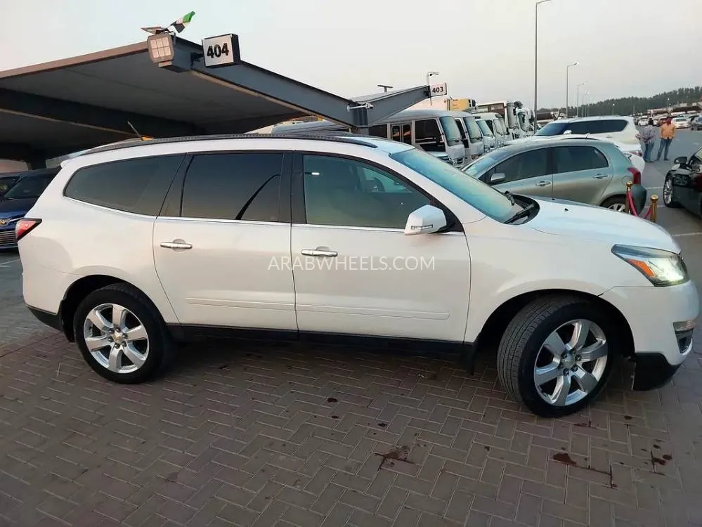 Chevrolet Traverse 2016 for Sale in Sharjah Image-10