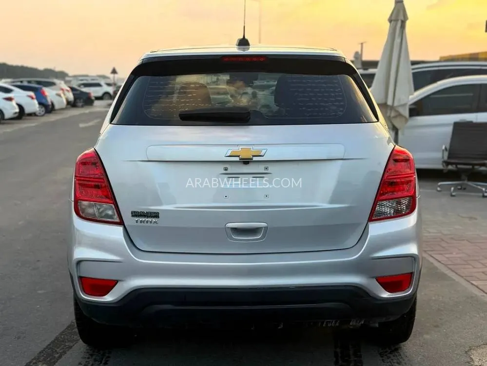 Chevrolet Trax 2020 for Sale in Dubai Image-10