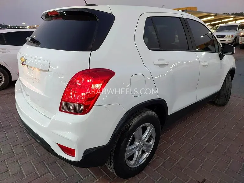 Chevrolet Trax 2021 for Sale in Sharjah Image-7