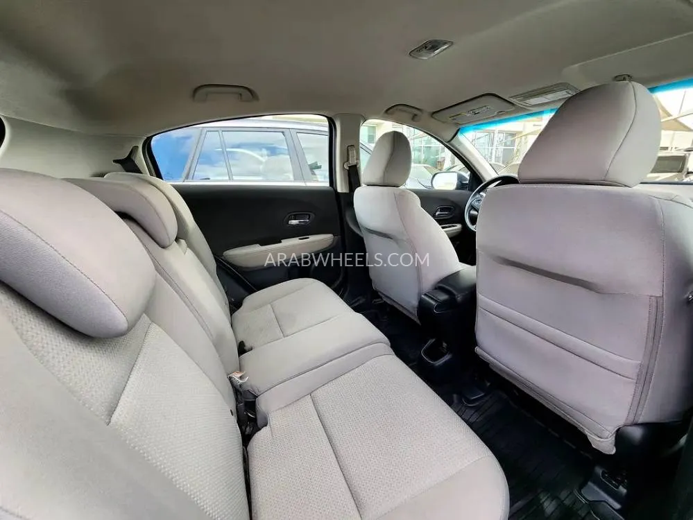 Honda HR-V 2022 for Sale in Dubai Image-9