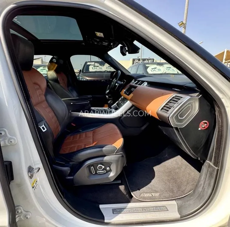 Land Rover Range Rover Sport 2016 for Sale in Sharjah Image-12