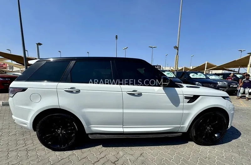 Land Rover Range Rover Sport 2016 for Sale in Sharjah Image-13