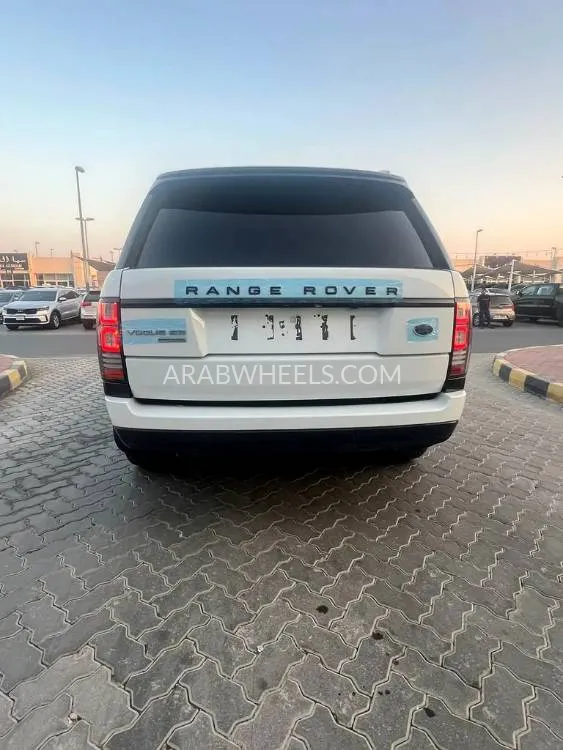 Land Rover Range Rover 2015 for Sale in Sharjah Image-16