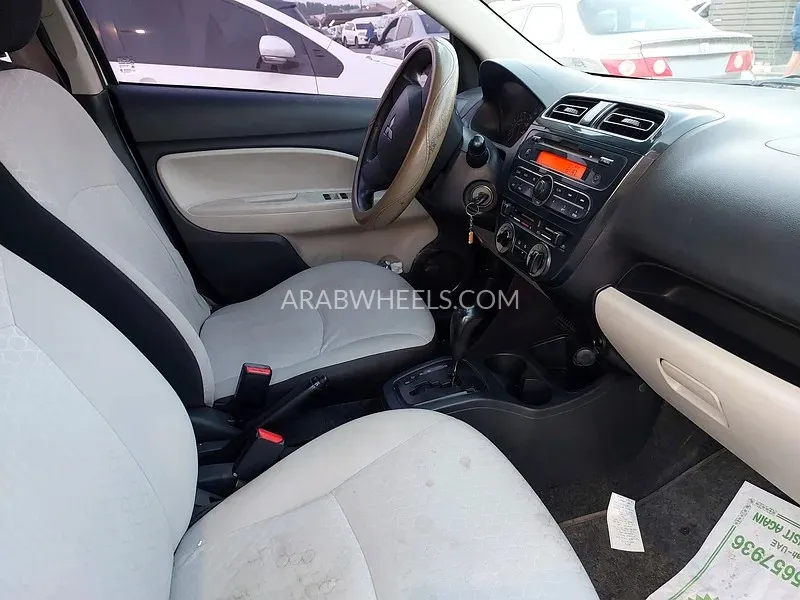 ميتسوبيشي ميراج 2014 for Sale in الشارقة Image-8