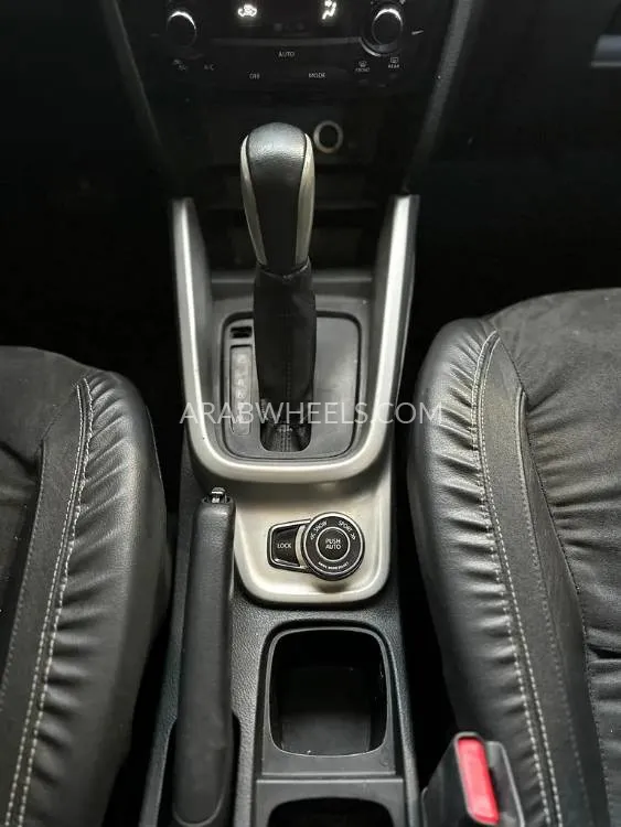 Suzuki Grand Vitara 2017 for Sale in Dubai Image-5