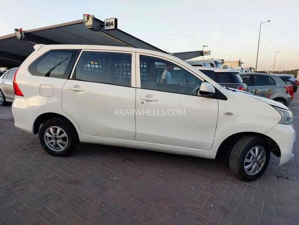 Toyota Avanza 2017 for Sale in Sharjah Image-20