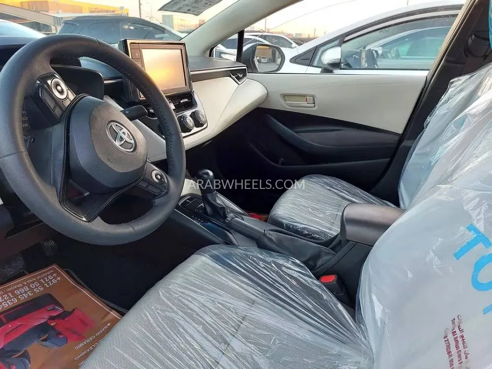 Toyota Corolla 2022 for Sale in Sharjah Image-3