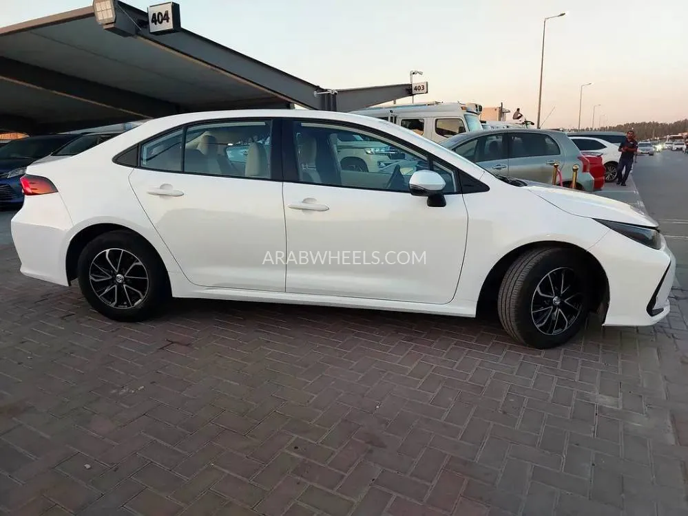 Toyota Corolla 2022 for Sale in Sharjah Image-18