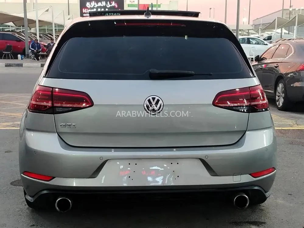 Volkswagen Golf GTI 2018 for Sale in Dubai Image-5
