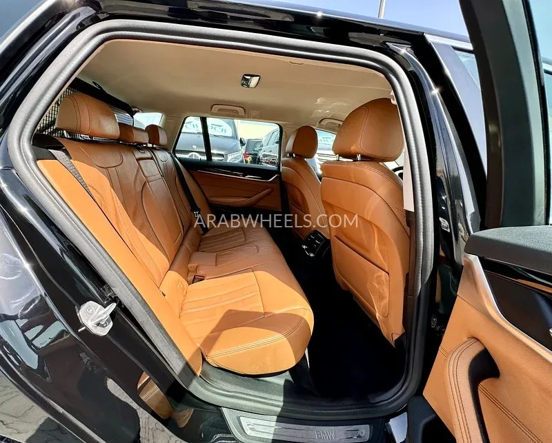 BMW 5 series 2022 for Sale in Sharjah Image-14