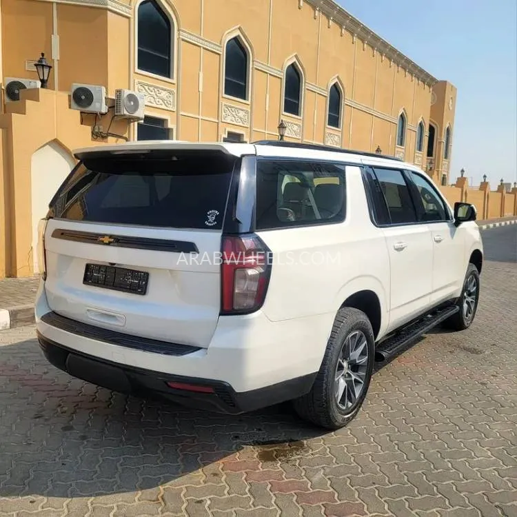 Chevrolet Suburban 2021 for Sale in Sharjah Image-2