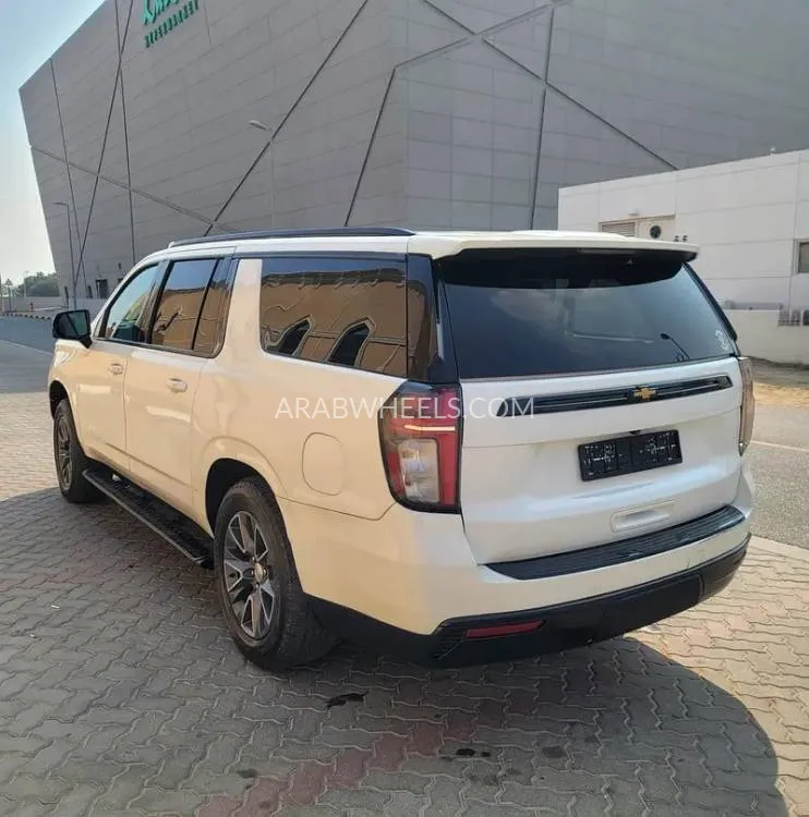 Chevrolet Suburban 2021 for Sale in Sharjah Image-8