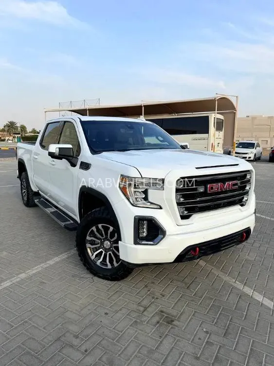 GMC Sierra 2019 for Sale in Sharjah Image-5
