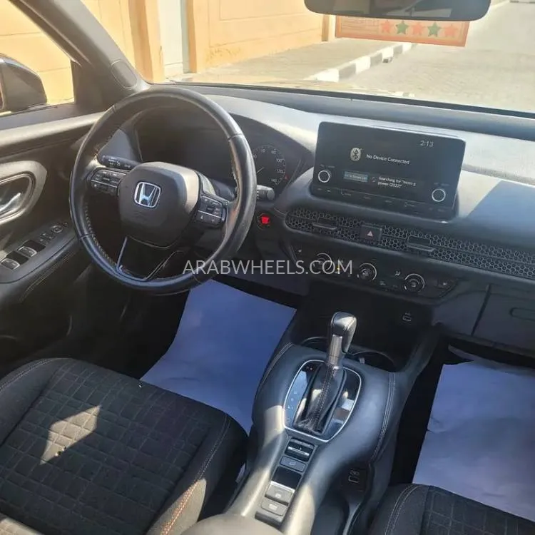 Honda HR-V 2023 for Sale in Sharjah Image-7