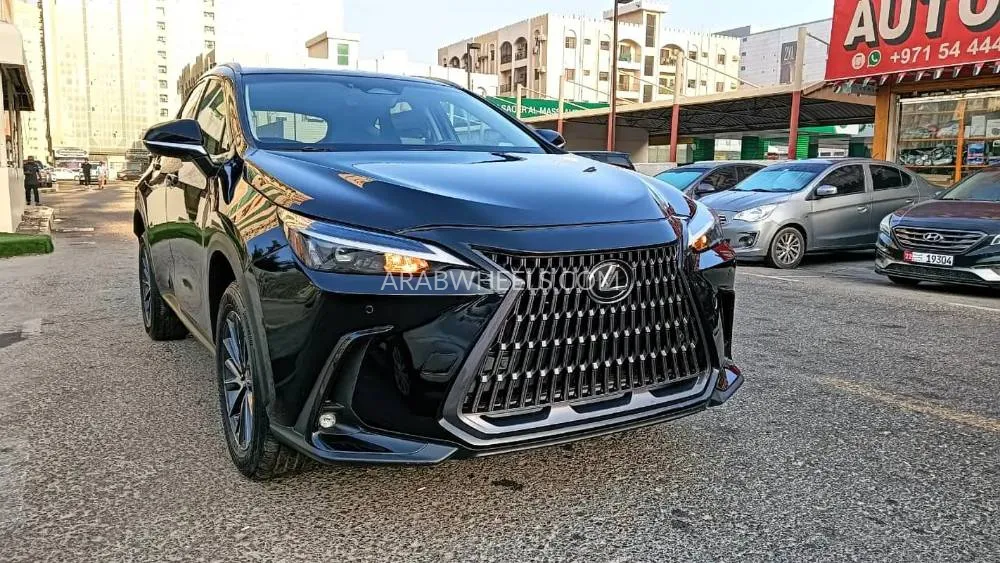 لكزس NX 2022 for Sale in الشارقة Image-4