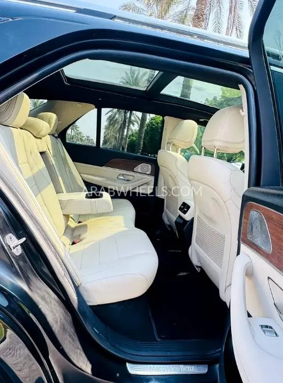 Mercedes Benz GLE Class 2022 for Sale in Sharjah Image-11