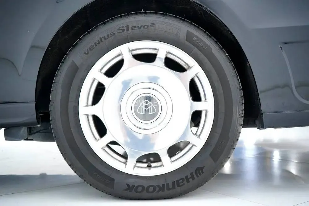 مرسيدس بنز كلاس V 2023 for Sale in الشارقة Image-9