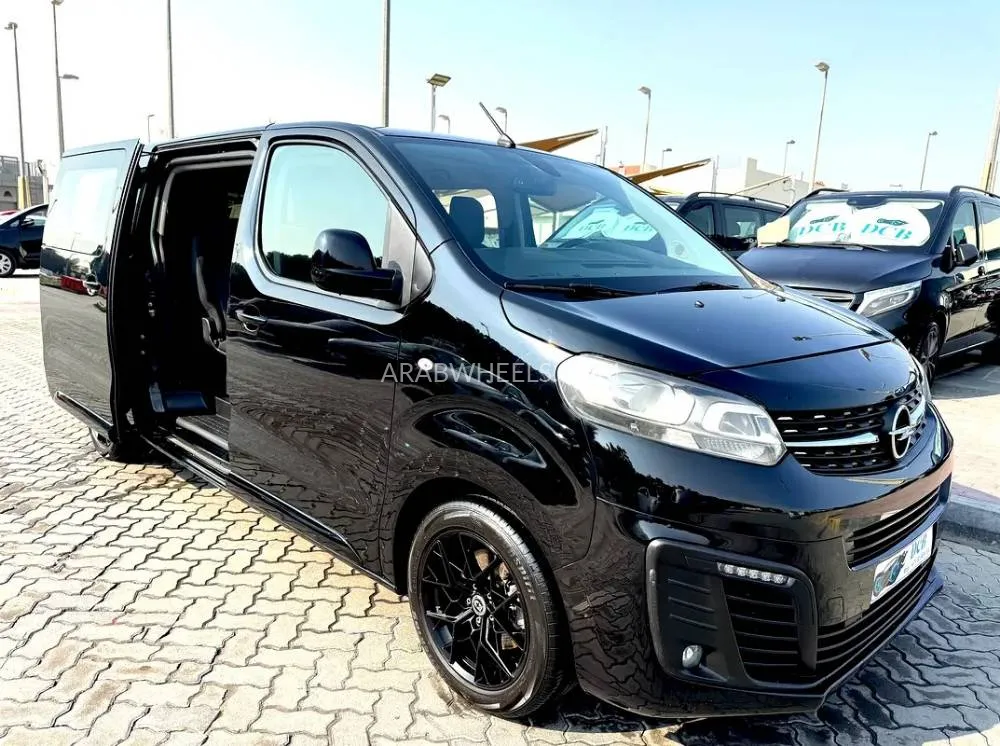 Opel Zafira 2023 for Sale in Sharjah Image-4