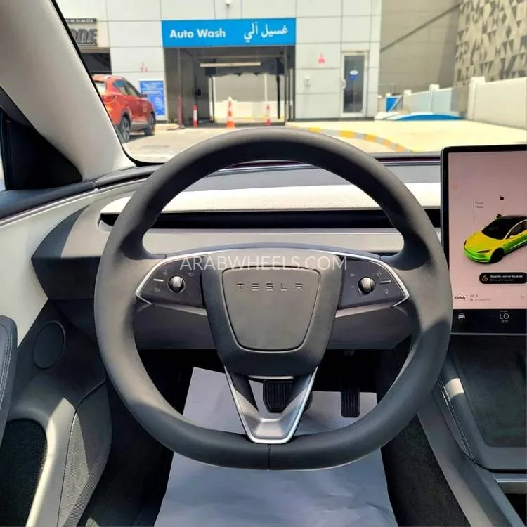 تسلا موديل 3 2024 for Sale in الشارقة Image-3