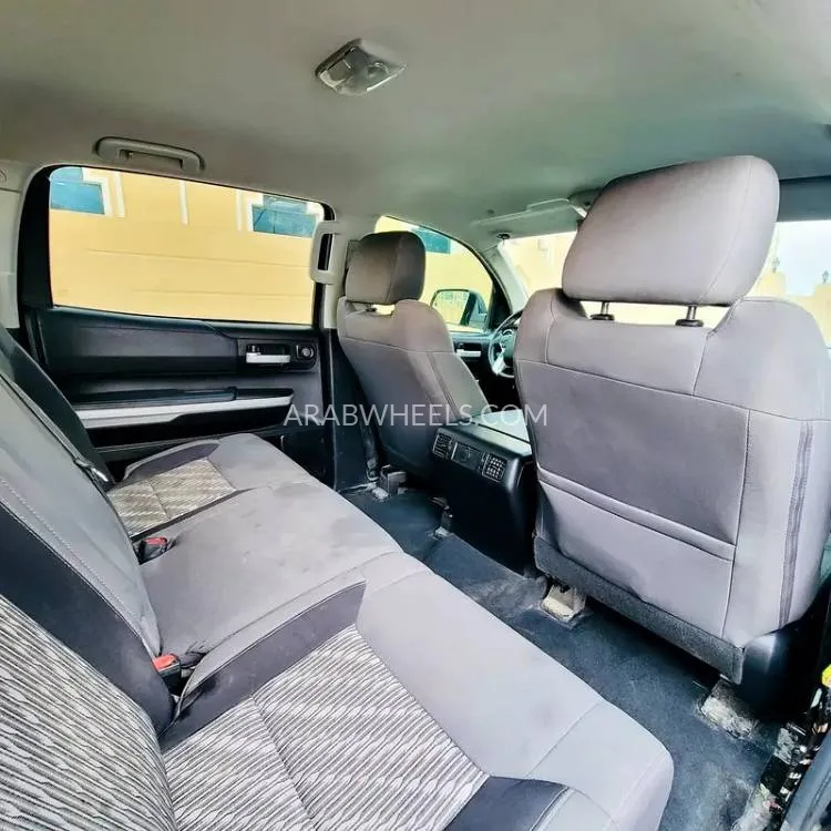 Toyota Tundra 2020 for Sale in Sharjah Image-5